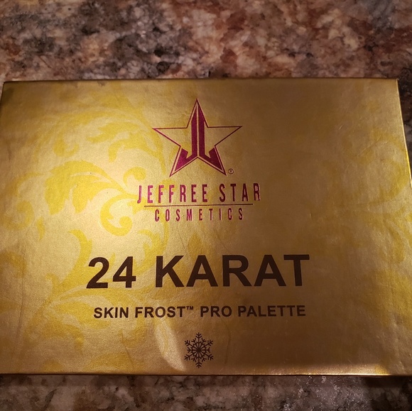 BEWARE of fake Jeffree Star pro palettes! - Picture 3 of 7